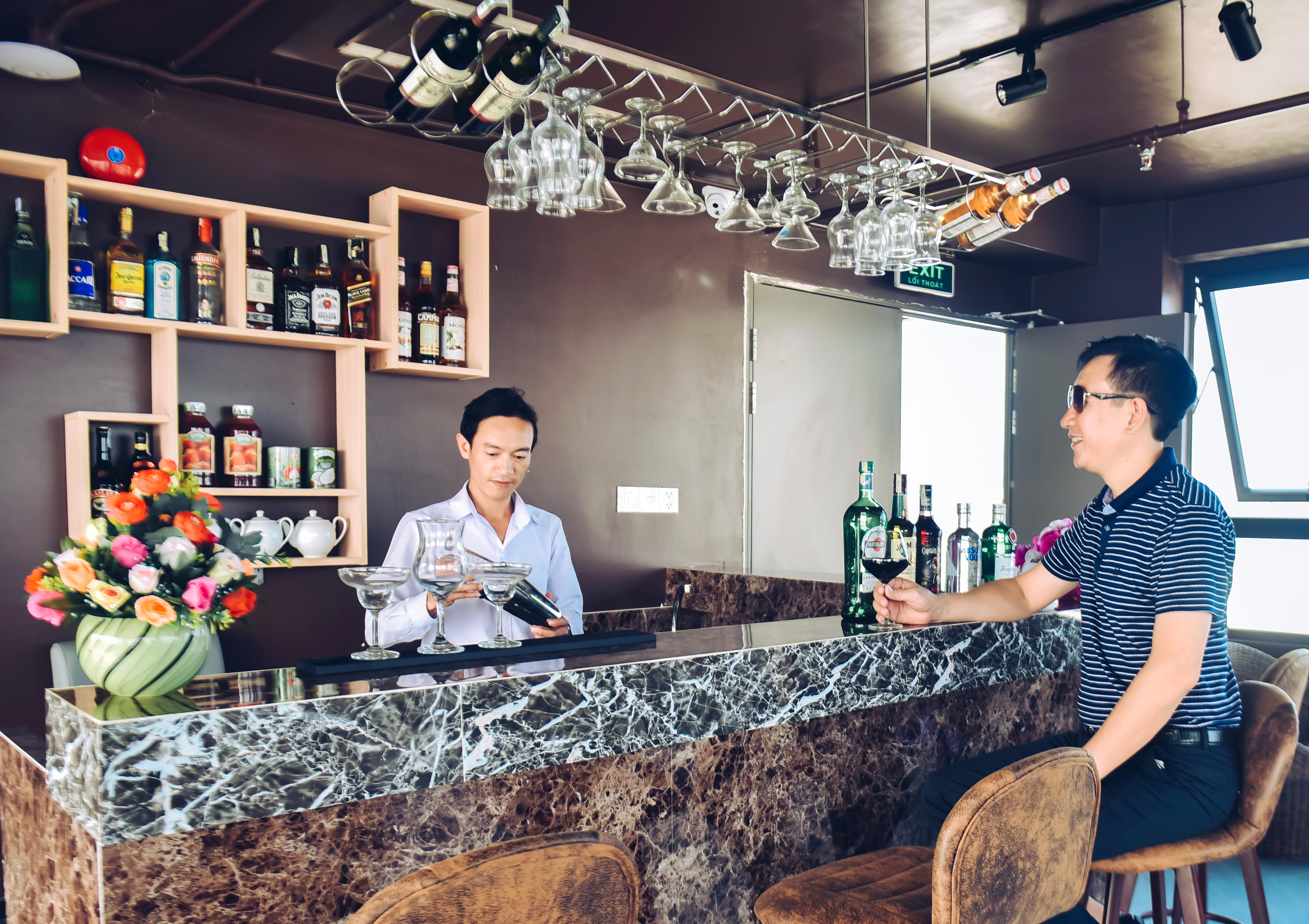 Ritzy Boutique Hotel Da Nang Beach Bagian luar foto