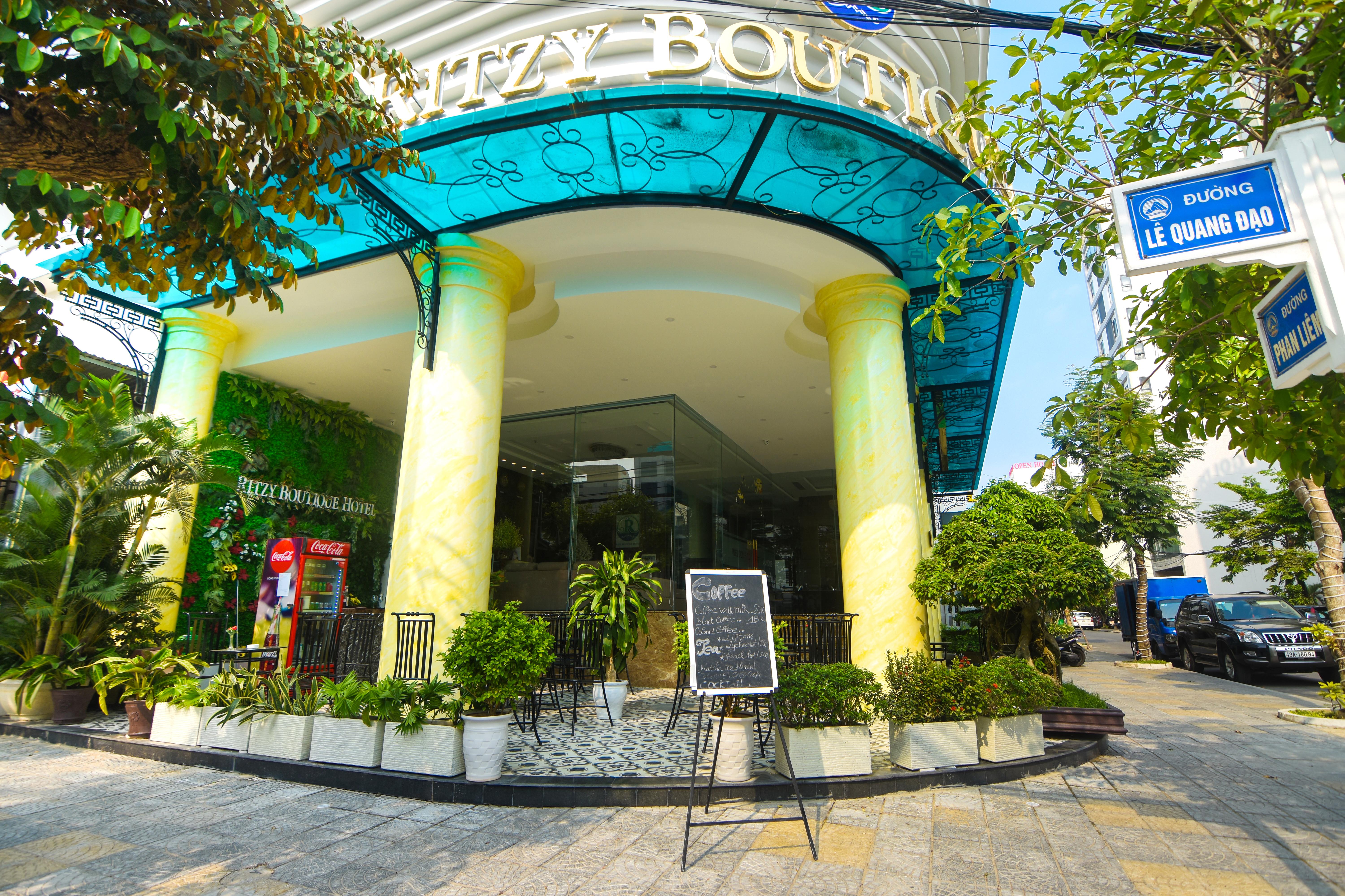 Ritzy Boutique Hotel Da Nang Beach Bagian luar foto