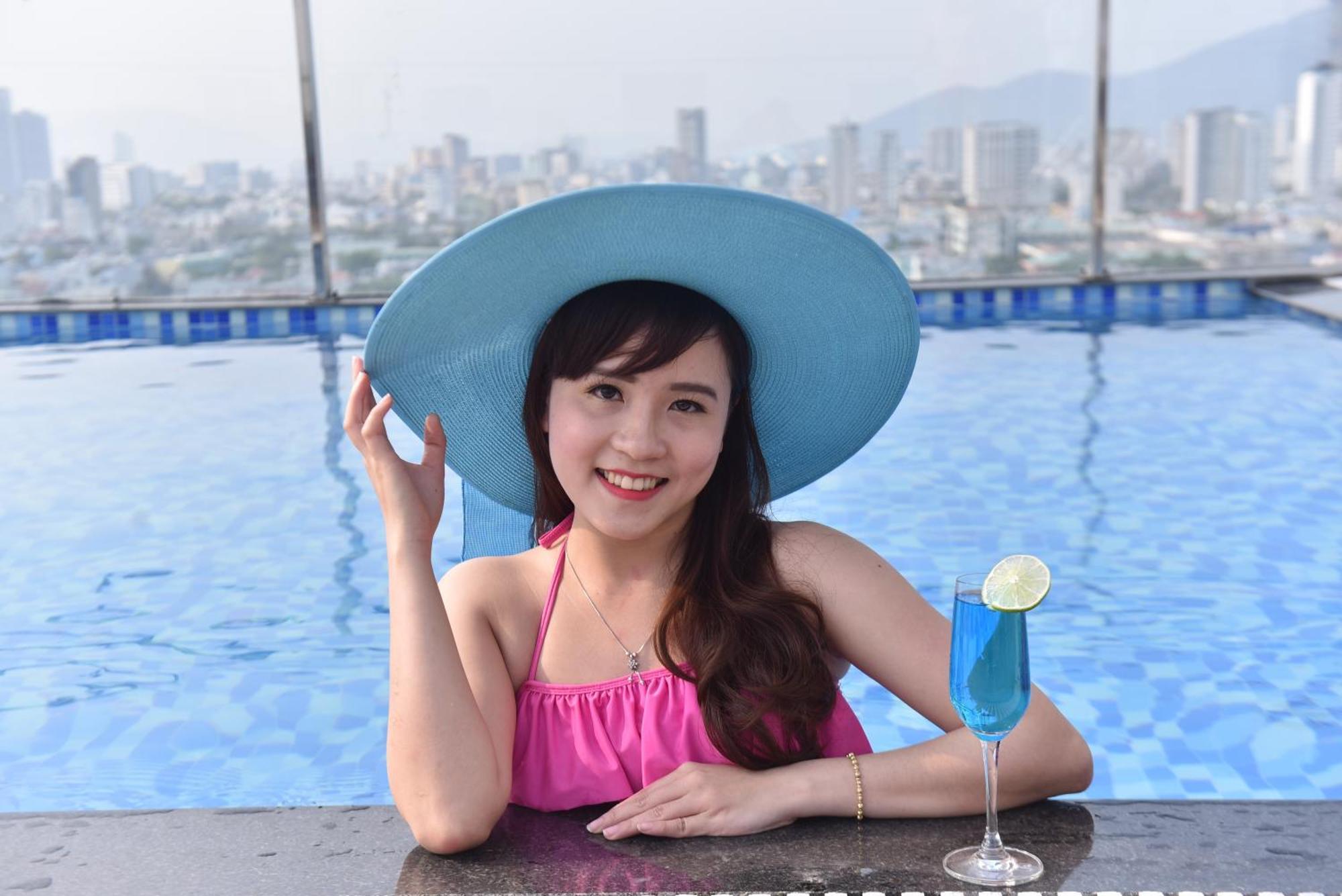 Ritzy Boutique Hotel Da Nang Beach Bagian luar foto