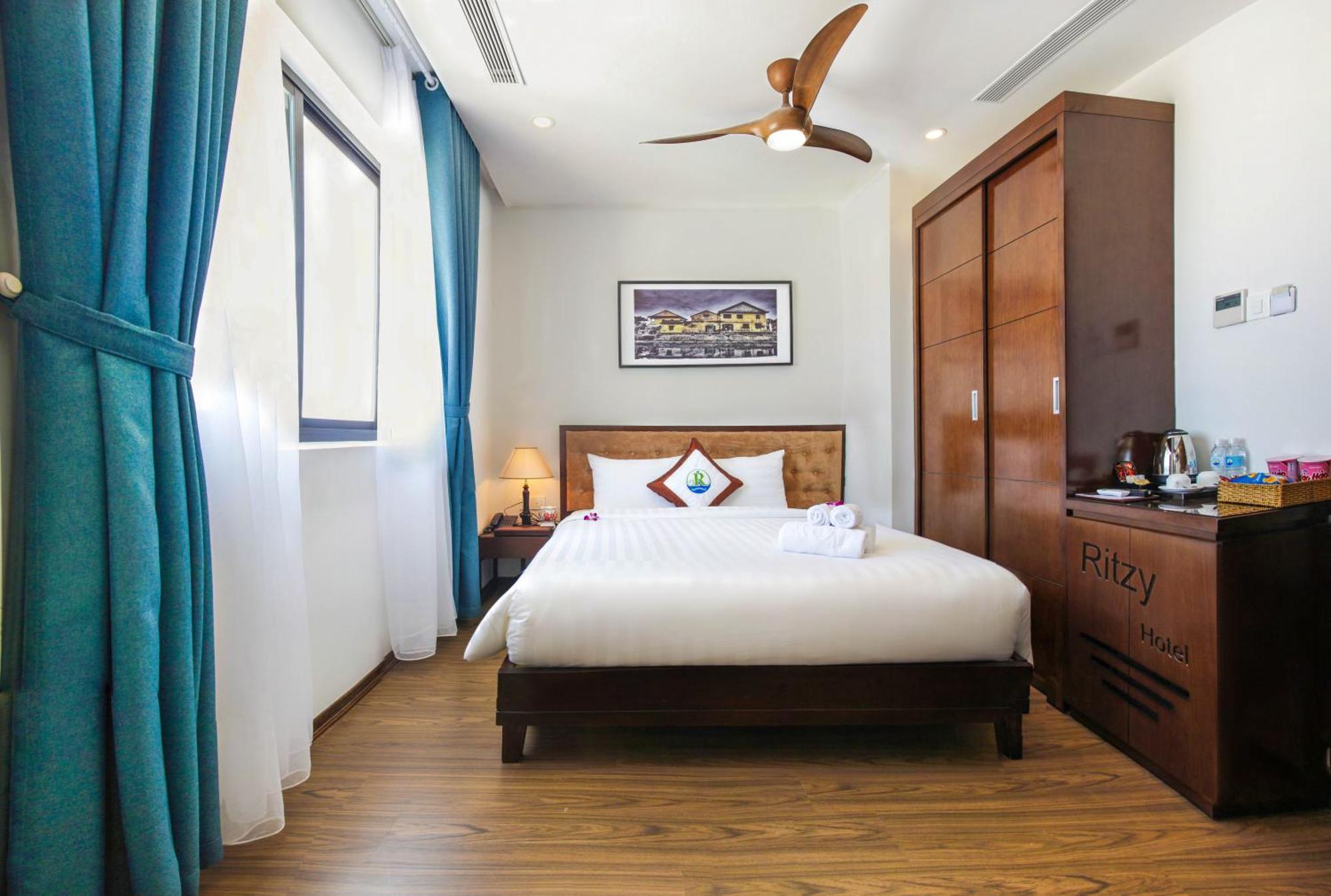 Ritzy Boutique Hotel Da Nang Beach Bagian luar foto